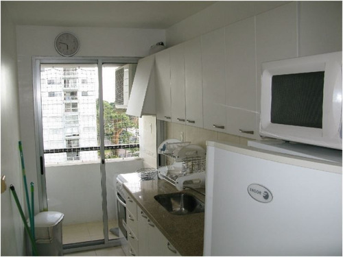 Venta De Apartamento 2 Dormitorios, Roosevelt