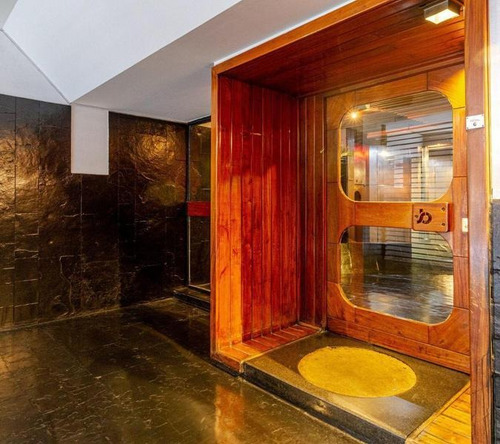 Imagen 13 de 14 de Venta Cochera Grande Cubierta - Edificio Categoría - Seguridad 24 Hs - Retiro