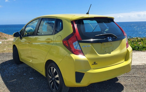 Imagen 4 de 8 de Honda Fit Lx 2015