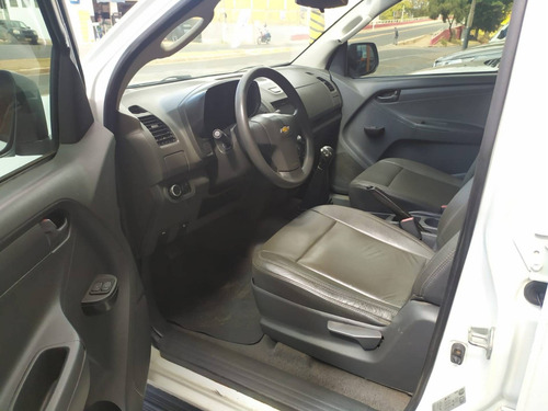 Imagem 6 de 8 de Chevrolet S10 2.4 Ls 4x2 Cd 8v Flex 4p Manual