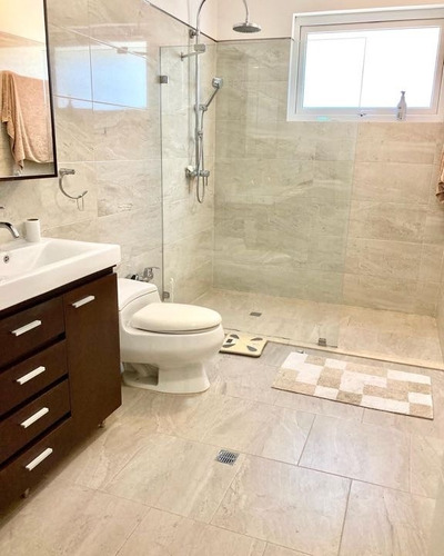 Imagen 6 de 9 de Vendo Casa 450m2 4h/5b/6p Santa Rosa De Lima 7905