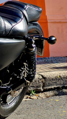 Harley Davidson 883 Iron