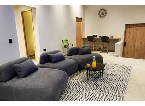 Casa Amoblada En Arriendo En El Poblado, Las Lomas