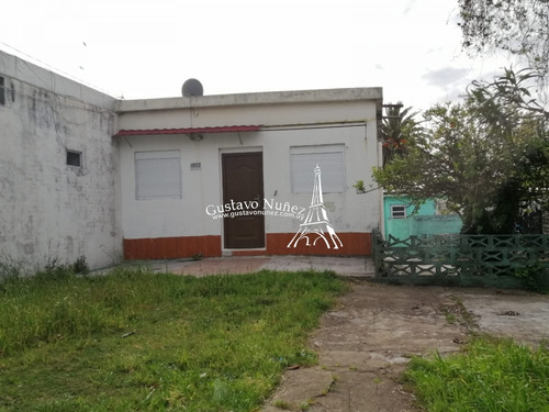 Casa En Pleno Centro- Ref: 3601