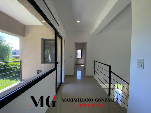 Casa En Venta, 5 Ambientes - Los Naranjos, Esteban Echeverría