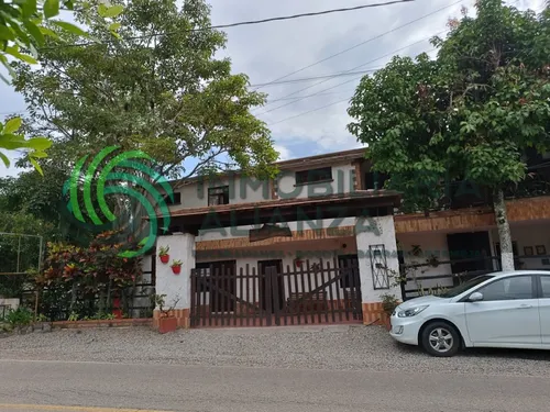 Local En Arriendo En Cerro El Volador. Cod A16699