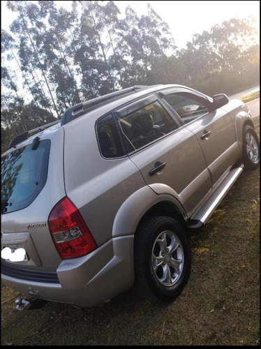 Imagem 6 de 10 de Hyundai Tucson 2009 2.0 Gl 4x2 Aut. 5p