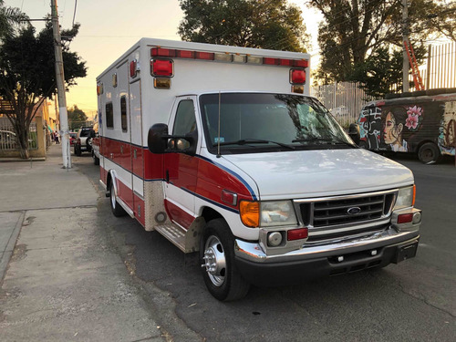 Imagen 8 de 15 de Ford Ambulancia Tipo 3