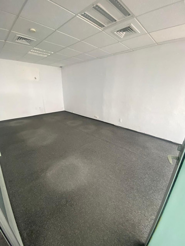 Renta De Oficina Acondicionada De 96 M2 Rio Rhin, Cuauhtemoc