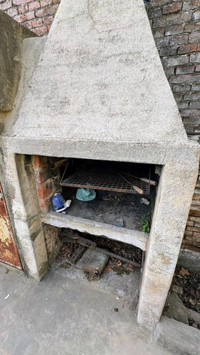Casa En Venta - 1 Dormitorio 1 Baño - Saladillo