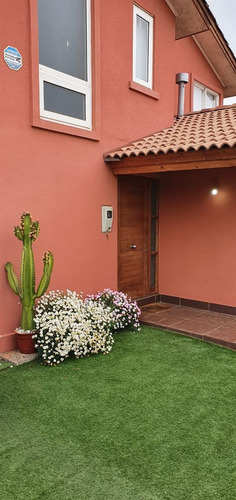Casa En Venta De 4 Dorm. En La Serena