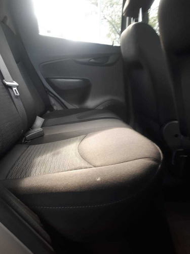 Imagen 4 de 12 de Chevrolet Spark 2017 1.4 Lt Mt