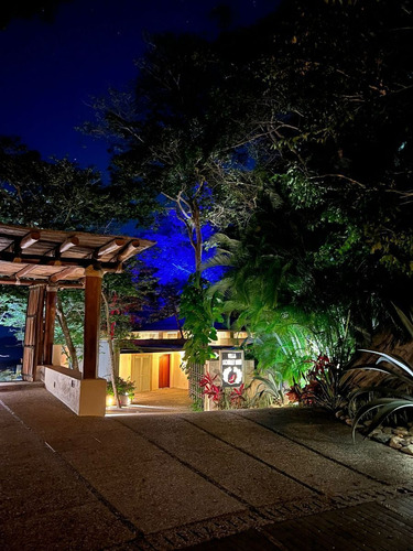 Casa En Venta En La Cima Parte Alta Acapulco Guerrero