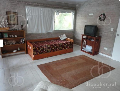 Punta Del Este, Casa En Solanas, 2 Dormitorios Y Piscina*- Ref: 42477