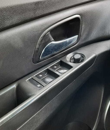 Imagem 14 de 15 de Cruze Lt Sedan Automático 1.8 2016