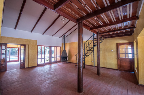 Imagen 5 de 30 de Gran Casa Chilena 5 Dormitorios, 4 Baños, Terreno 2.415 Mts2