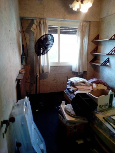 Excelente Semipiso De Cuatro Ambientes Al Frente Con Balcón Dos Baños Lavadero Separado Muy Luminoso