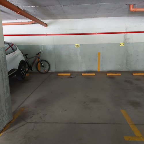 Imagen 11 de 20 de Departamento 2 Amb. Impecable En Complejo De Categoria Con Seg. Pileta, Solarium, Parrila, Sum, Gimnasio. Excelente Acceso. Cochera Cubierta Fija.
