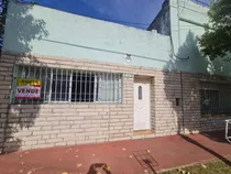 Comprar Apta Crédito!!! Excelente Oportunidad A La Venta, Se Trata De Una Propiedad Ubicada En La Calle Hipólito Yrigoyen 1200.