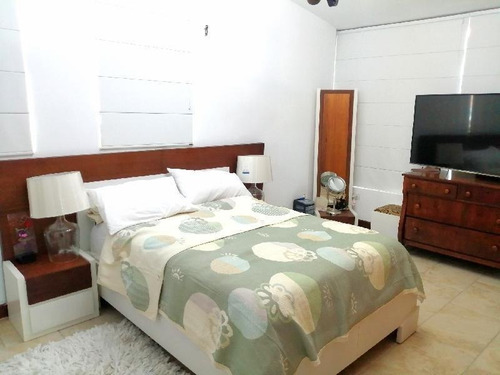 Imagen 5 de 16 de Casa En Venta En Urb. La Viña Valencia Cod: Foc-951