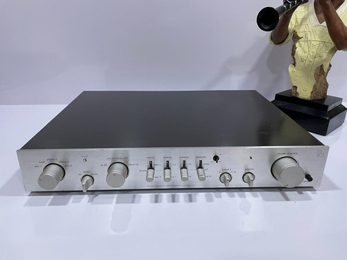 Imagem 2 de 7 de Pre Amplificador Luxman Model C-12