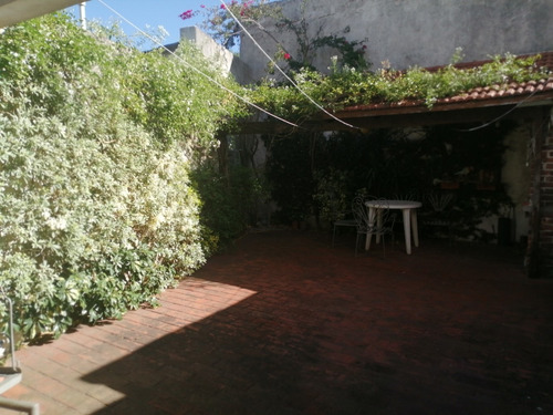 Imagen 12 de 14 de Muy Buena Propiedad En Buceo, 2 Plantas, Garage