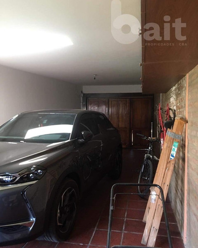 Imagen 12 de 15 de Venta Casa En Villa Belgrano 3 Dormitorios Con Pileta