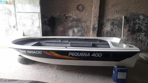 Lancha Pescadora Pequeña 400 Base $ 1.900.000