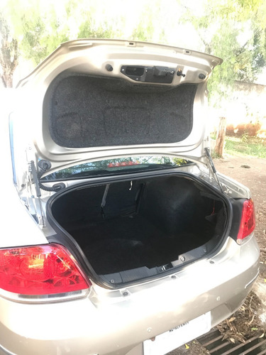 Fiat Linea 2012 1.8 16v Essence Flex Dualogic 4p