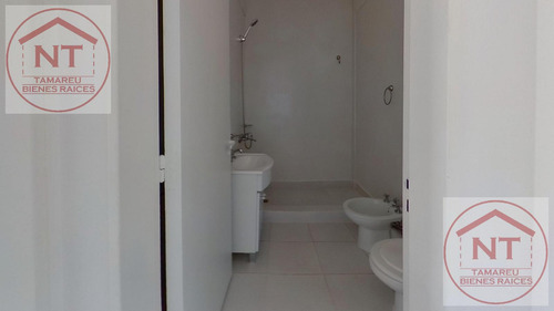 Departamento 2 Ambientes. Balcon Corrido. Piso Alto. Villa Del Parque. 58m
