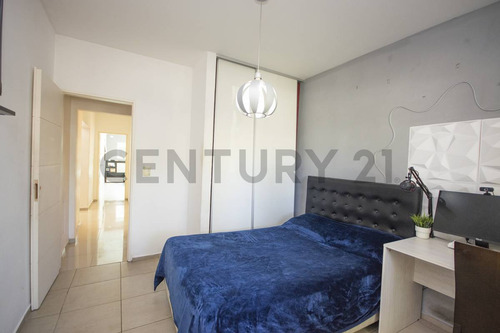 Casa En Venta 5 Ambientes Barrio El Recodo, Pilar - Escobar .