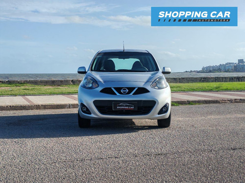 Nissan March -