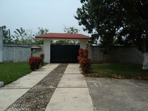 Venta Finca 1.1 Hectáreas 8 Recamaras En Tamiahua, Veracruz.