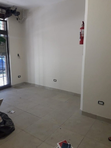 Imagen 3 de 6 de 2 Locales Comerciales A La Venta - Moron Centro