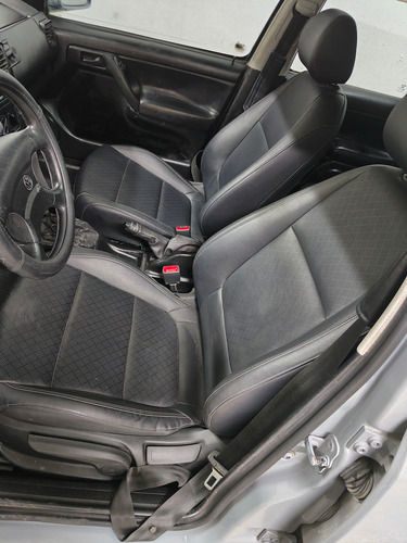 Volkswagen Jetta 2.0 Gls 5vel Aa Ee Mt