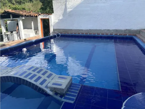 Finca De Recreo En Girardota, Vereda Hatillo. Inversión.