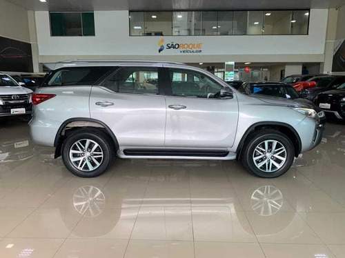 Toyota Hilux Sw4 Srx 2.8 Diesel - 7 Lugares