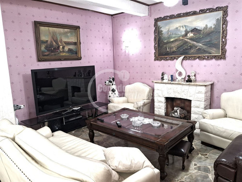 Casa 2 Pisos Con Loc. Comercial 5 Dorm., 5 Estac. San Miguel