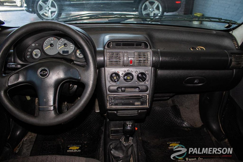 Imagen 7 de 11 de Chevrolet Corsa 1.6 Gl Aa Dh Sw 2005