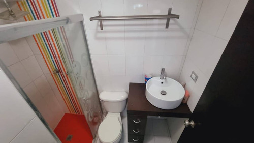 Apartamento En Venta En El Parral, Valencia 287518 Lz