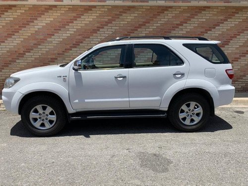 Toyota Fortuner Sr 4x2