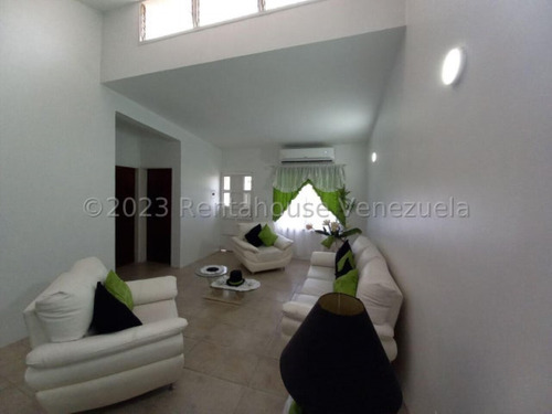 Milagros Inmuebles Casa Venta Cabudare Lara Villa Amanecer Economica Residencial Economico  Rentahouse Codigo Referencia Inmobiliaria N° 24-18692