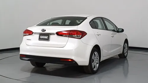 Kia Forte 2.0 L Mt
