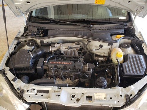 Imagem 2 de 14 de Chevrolet Corsa 2005 1.0 Maxx 5p