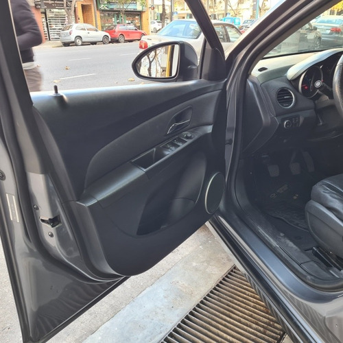 Imagen 19 de 25 de Chevrolet Cruze Usado 2016 1.8 Lt Mt 5 P