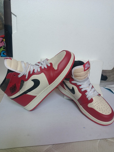 Tení Nike Air Jordan 1  Chicago 