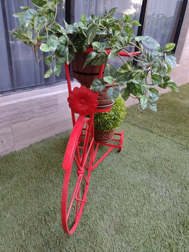 Imagen 4 de 12 de Maceteros Modelo Bicicleta
