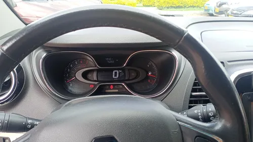 Renault Captur 2.0 Intens Automática