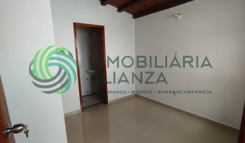 Casa En Arriendo En Altos De Cabecera. Cod A16991