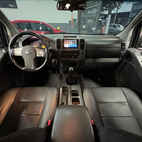 Nissan Frontier 2.5 Le Cab. Dupla 4x4 4p